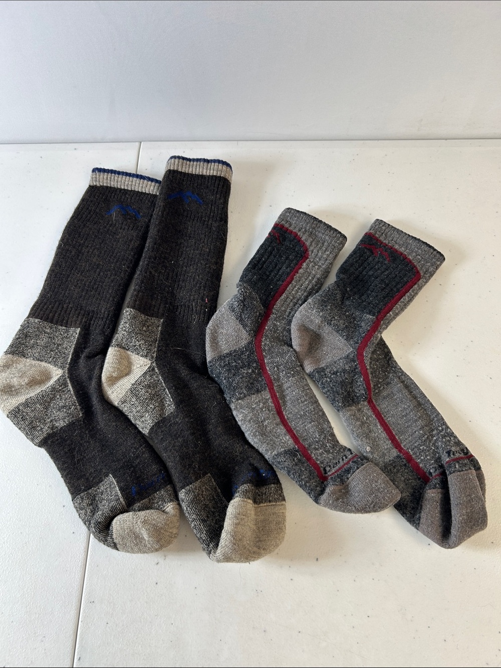 2 pairs Men's Darn Tough Cushioned Crew Hiking Socks - Charcoal Gray